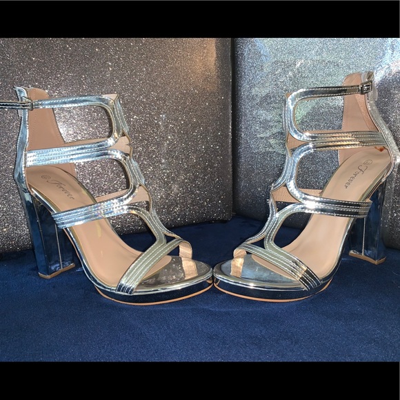 Silver High Heels - Picture 3 of 11